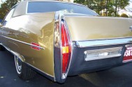 71 キャディラック デビル 71-Cadillac-DeVille-b.jpg